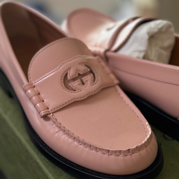 Gucci Loafers - Picture 2 of 4